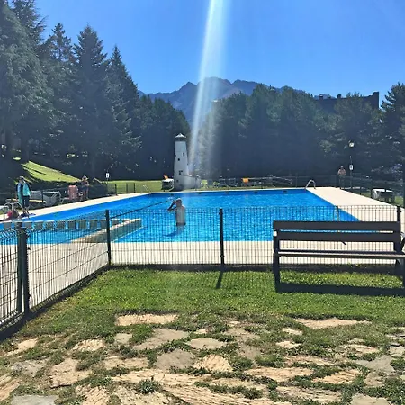 Mountain Cove, Agradable Salon Y Dos Banos דירה